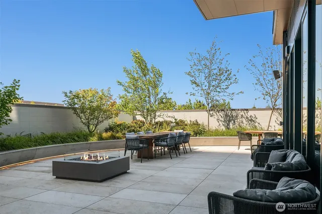 $1,470,000 | 889 Avenue Square Northeast, Unit 504, Bellevue, WA 98004