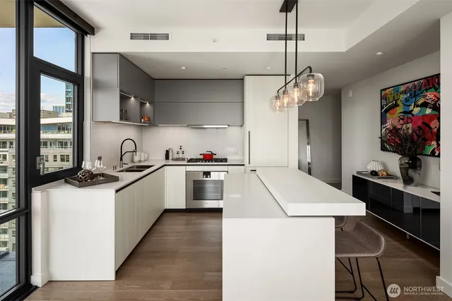 $1,470,000 | 889 Avenue Square Northeast, Unit 504, Bellevue, WA 98004