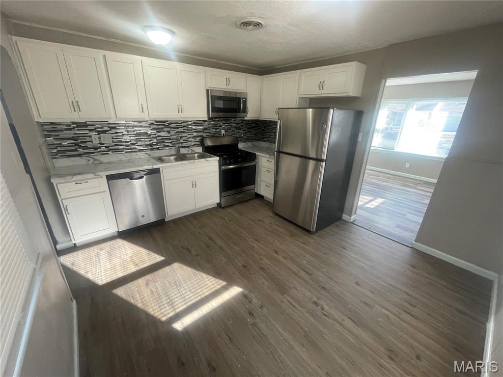 4507 Ashby Road St. Ann, MO 63074 - Photo 8 of 14