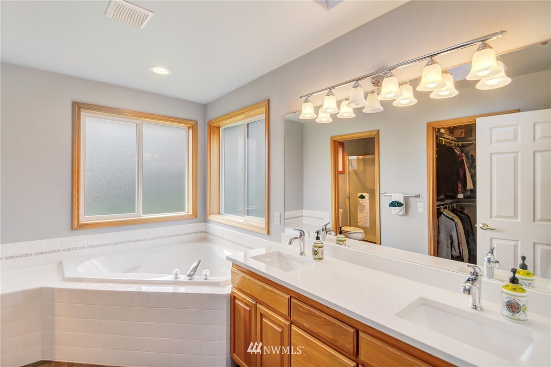 19128 30th Drive Southeast Bothell, WA 98012 - Photo 18 of 29 Gallery Image 18