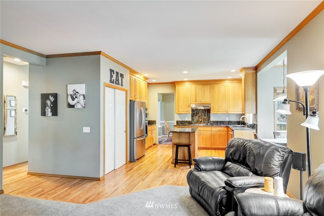 19128 30th Drive Southeast Bothell, WA 98012 - Photo 7 of 29 Gallery Image 7