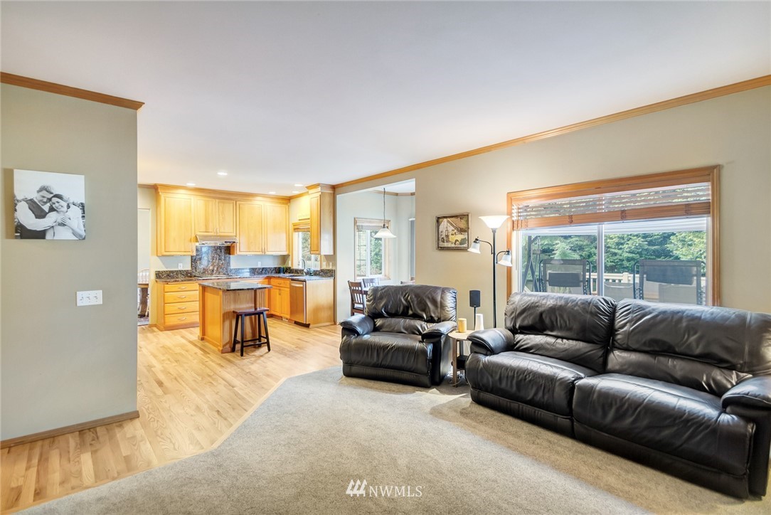 19128 30th Drive Southeast Bothell, WA 98012 - Photo 8 of 29 Gallery Image 8