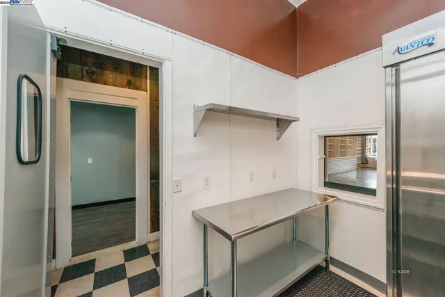 $299,000 | 515 Main Street, Weaverville, CA 96093