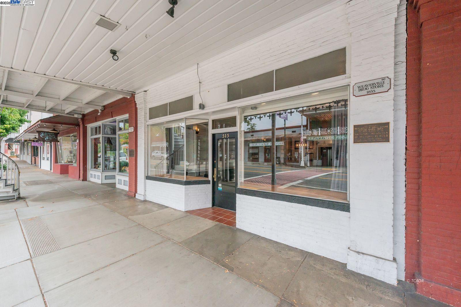 515 Main Street Weaverville, CA 96093 - Photo 29 of 36 a view of lobby with a floor to ceiling window and glass door