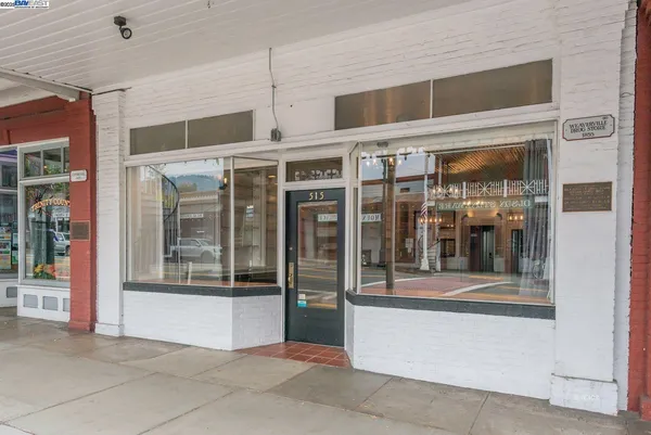 $299,000 | 515 Main Street, Weaverville, CA 96093