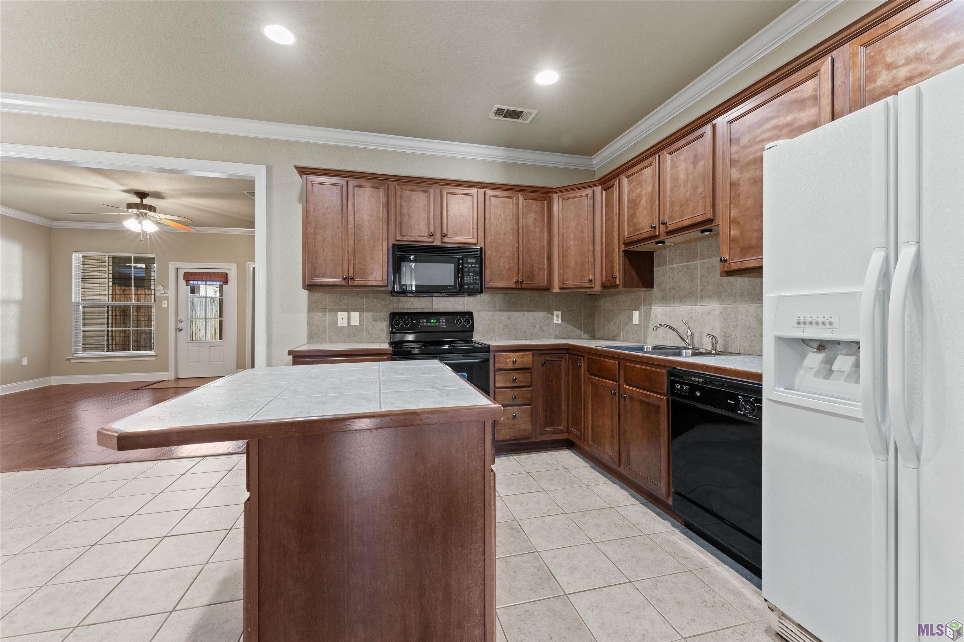 4848 Windsor Village Drive, Unit 28 St. George, LA 70817 - Photo 12 of 23