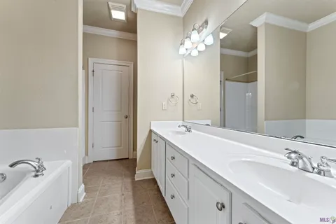 $207,000 | 4848 Windsor Village Drive, Unit 28, St. George, LA 70817