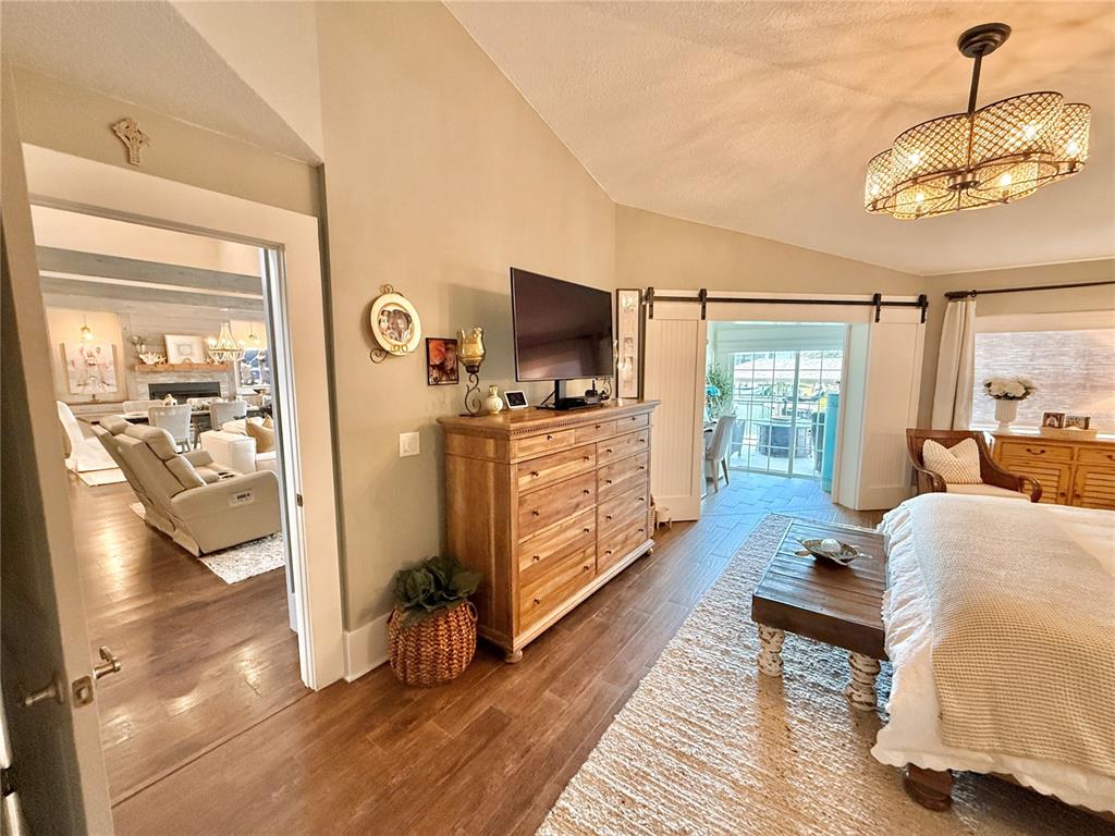 17 Coleridge Court Palm Coast, FL 32137 - Photo 38 of 96 a living room with furniture and a flat screen tv