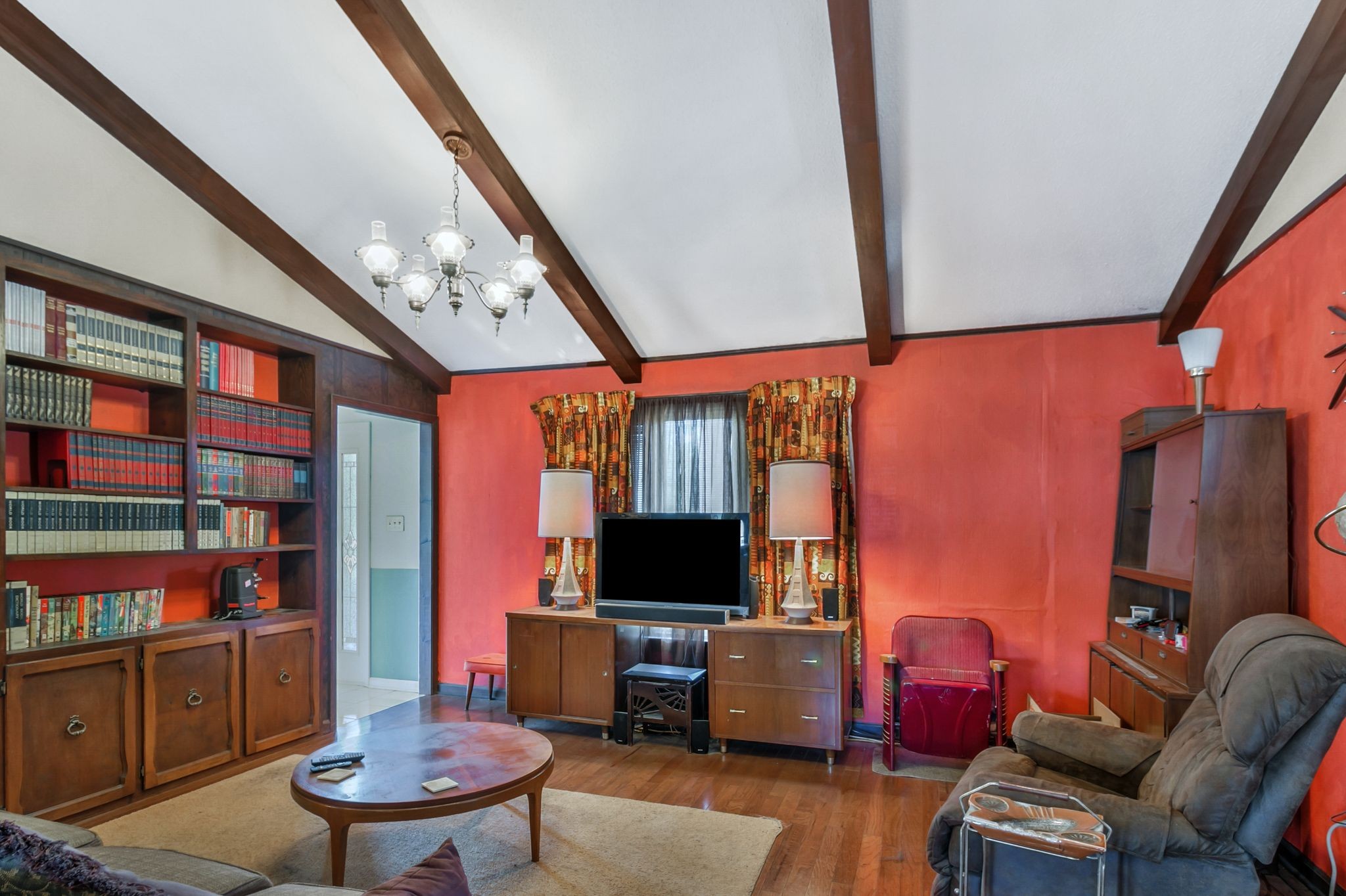 1728 Lone Oak Road Paris, TN 38242 - Photo 7 of 22 Gallery Image 7