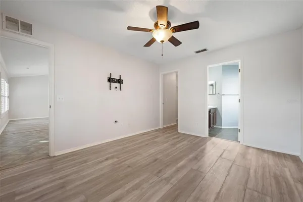 $2,400 | 11118 3rd Avenue East, Bradenton, FL 34212