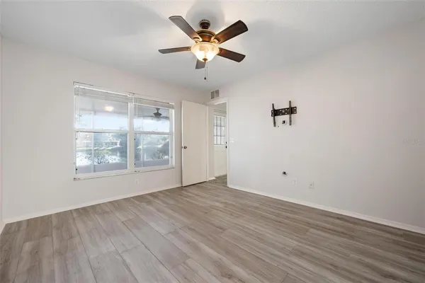 $2,400 | 11118 3rd Avenue East, Bradenton, FL 34212