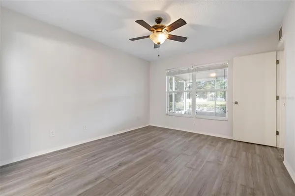 $2,400 | 11118 3rd Avenue East, Bradenton, FL 34212