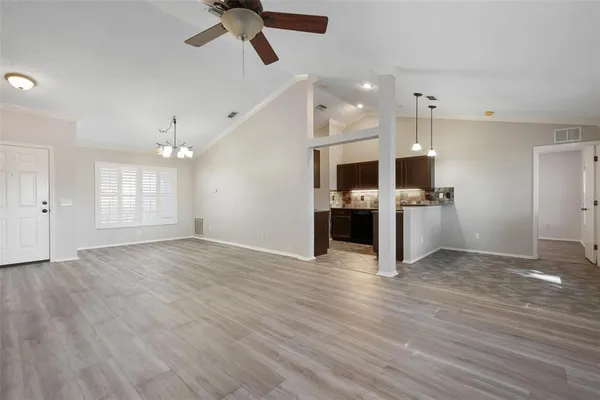 $2,400 | 11118 3rd Avenue East, Bradenton, FL 34212