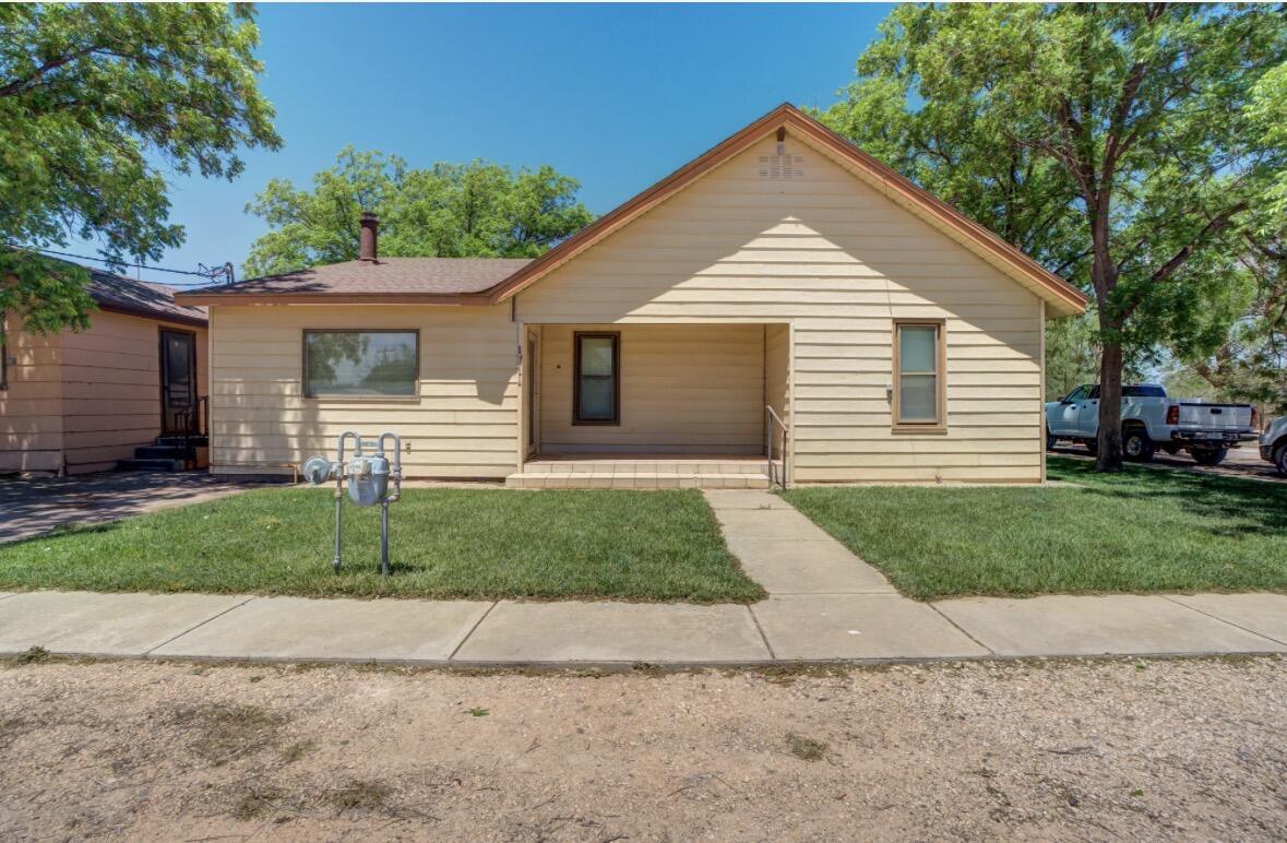 1711 13th Street Wilson, TX 79381 - Photo 2 of 40 IMG_3252