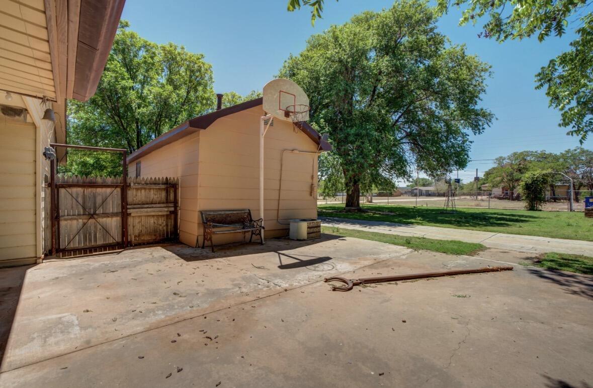 1711 13th Street Wilson, TX 79381 - Photo 23 of 40 IMG_3238