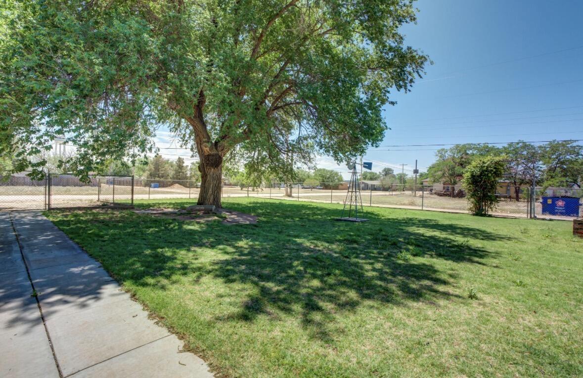 1711 13th Street Wilson, TX 79381 - Photo 28 of 40 IMG_3241