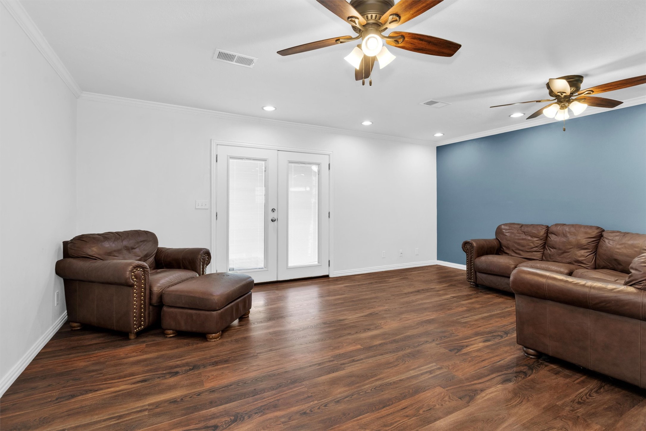 14272 Firetower Road Conroe, TX 77306 - Photo 9 of 47