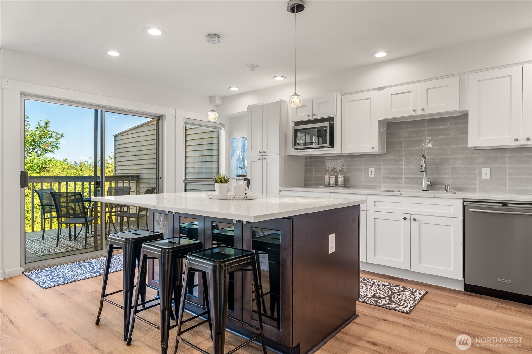 7250 Northeast Old Redmond Road, Unit D115 Redmond, WA 98052 - Photo 16 of 37