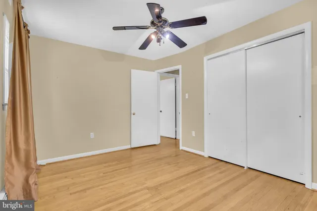 an empty room with window