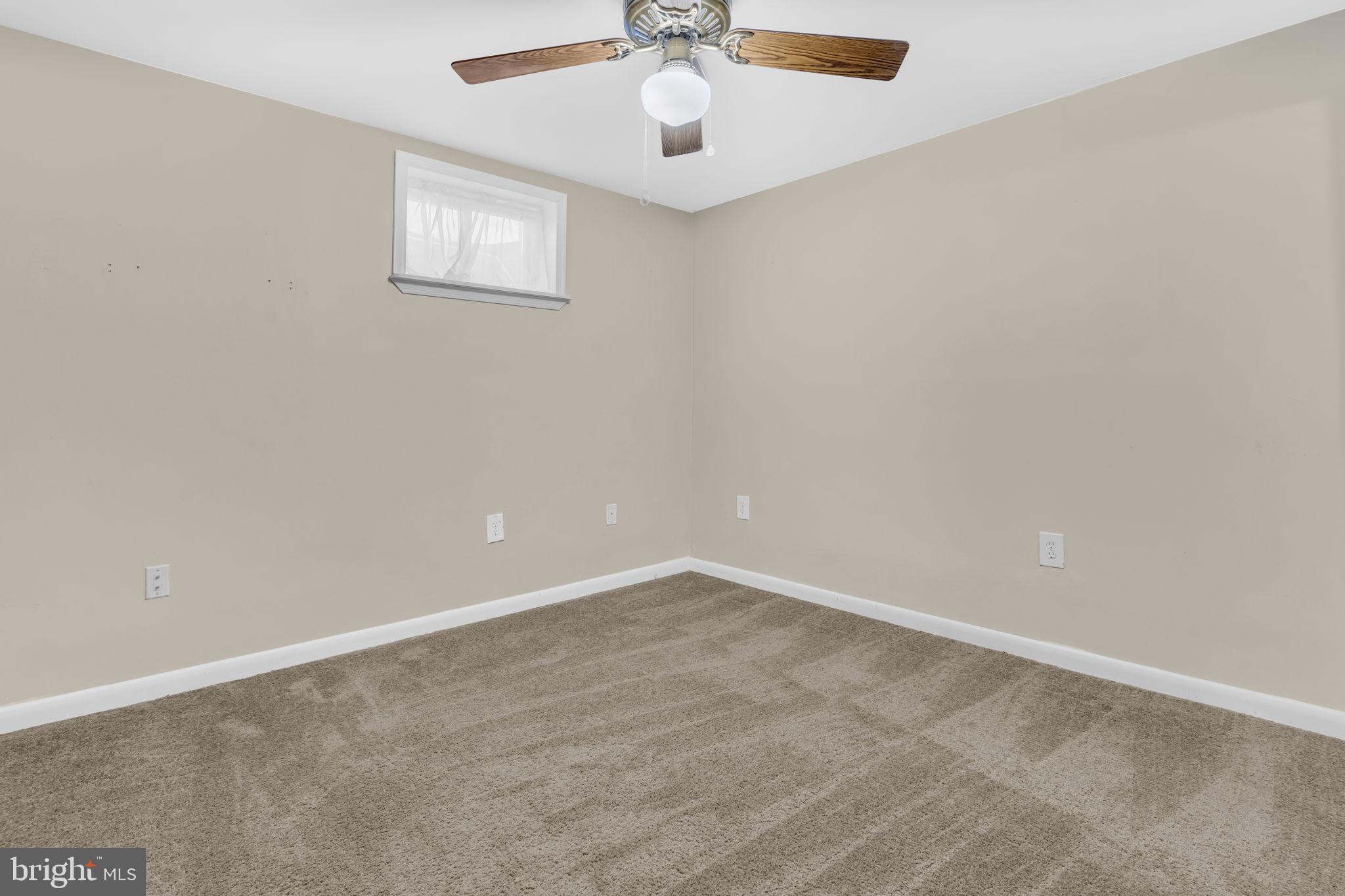 16500 Baden Naylor Road Brandywine, MD 20613 - Photo 26 of 37 an empty room with a window