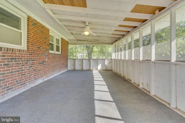 a view of a house with a big yard