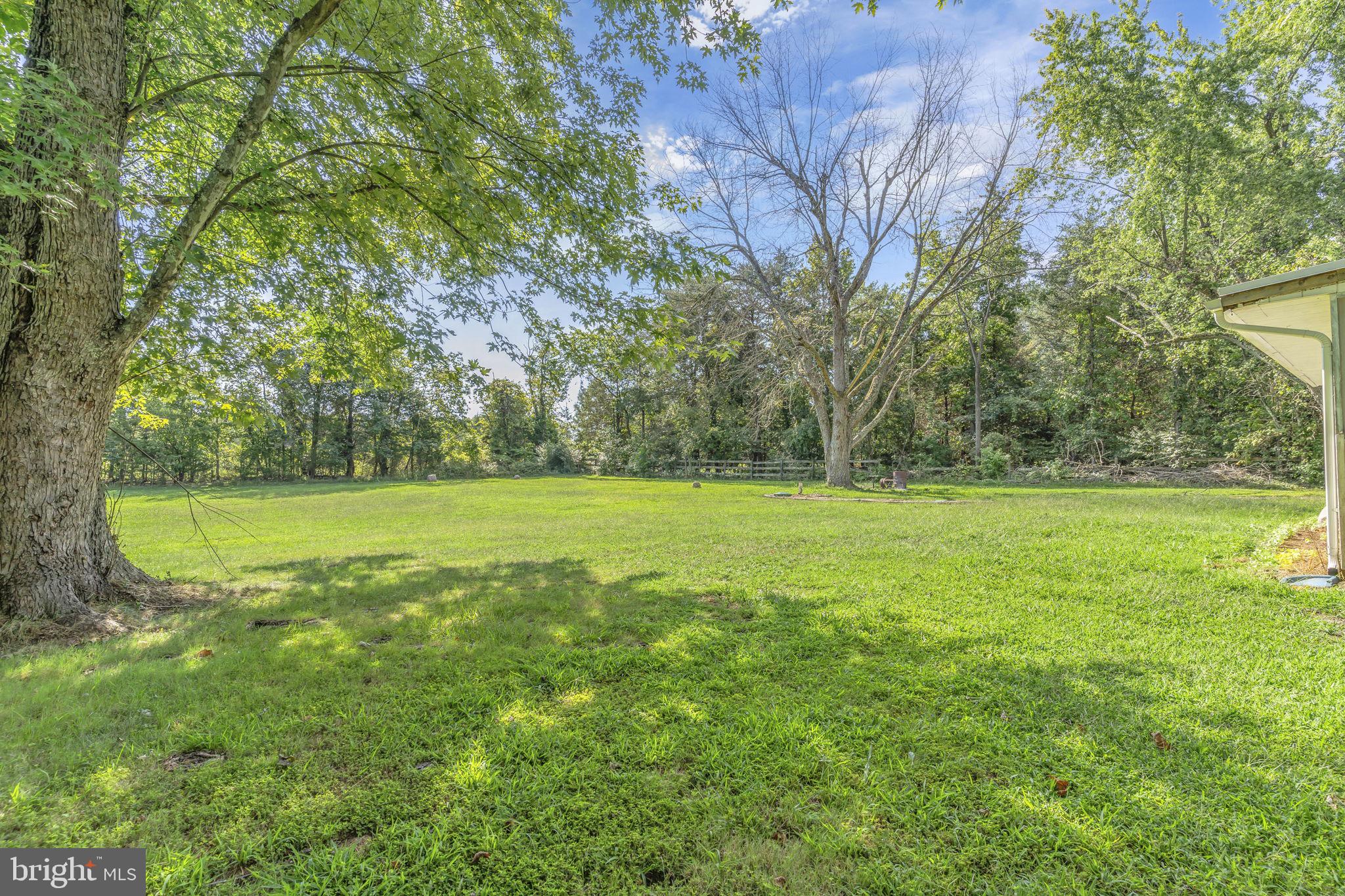 16500 Baden Naylor Road Brandywine, MD 20613 - Photo 33 of 37 a view of a garden and basketball court