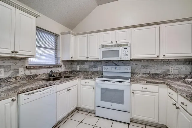 $2,100 | 132 Magnolia Lane, Rockwall, TX 75032