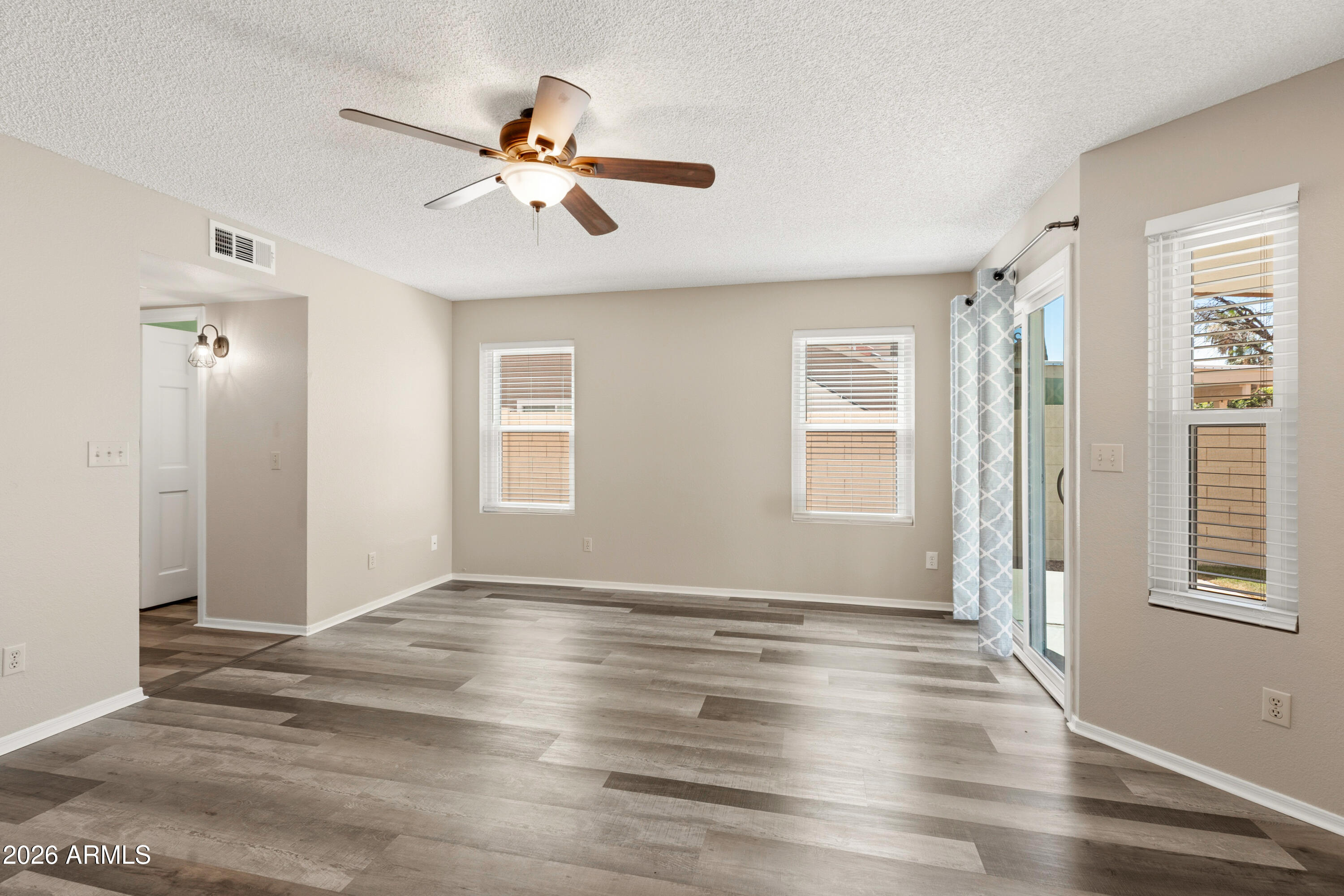 15022 South 28th Street Phoenix, AZ 85048 - Photo 9 of 38 7D3A9687