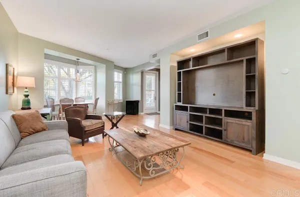 $4,995 | 5410 La Jolla Boulevard, Unit A105, La Jolla, CA 92037