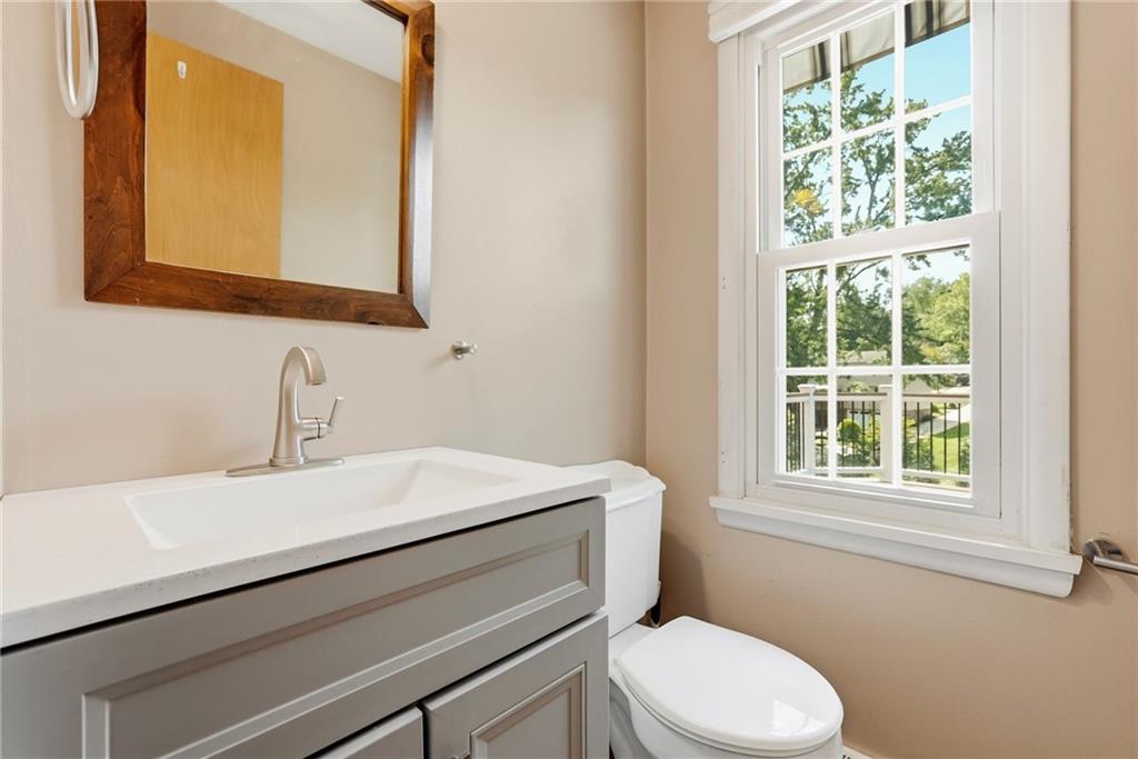 2349 Cramden Road Pittsburgh, PA 15241 - Photo 15 of 42 Gallery Image 15