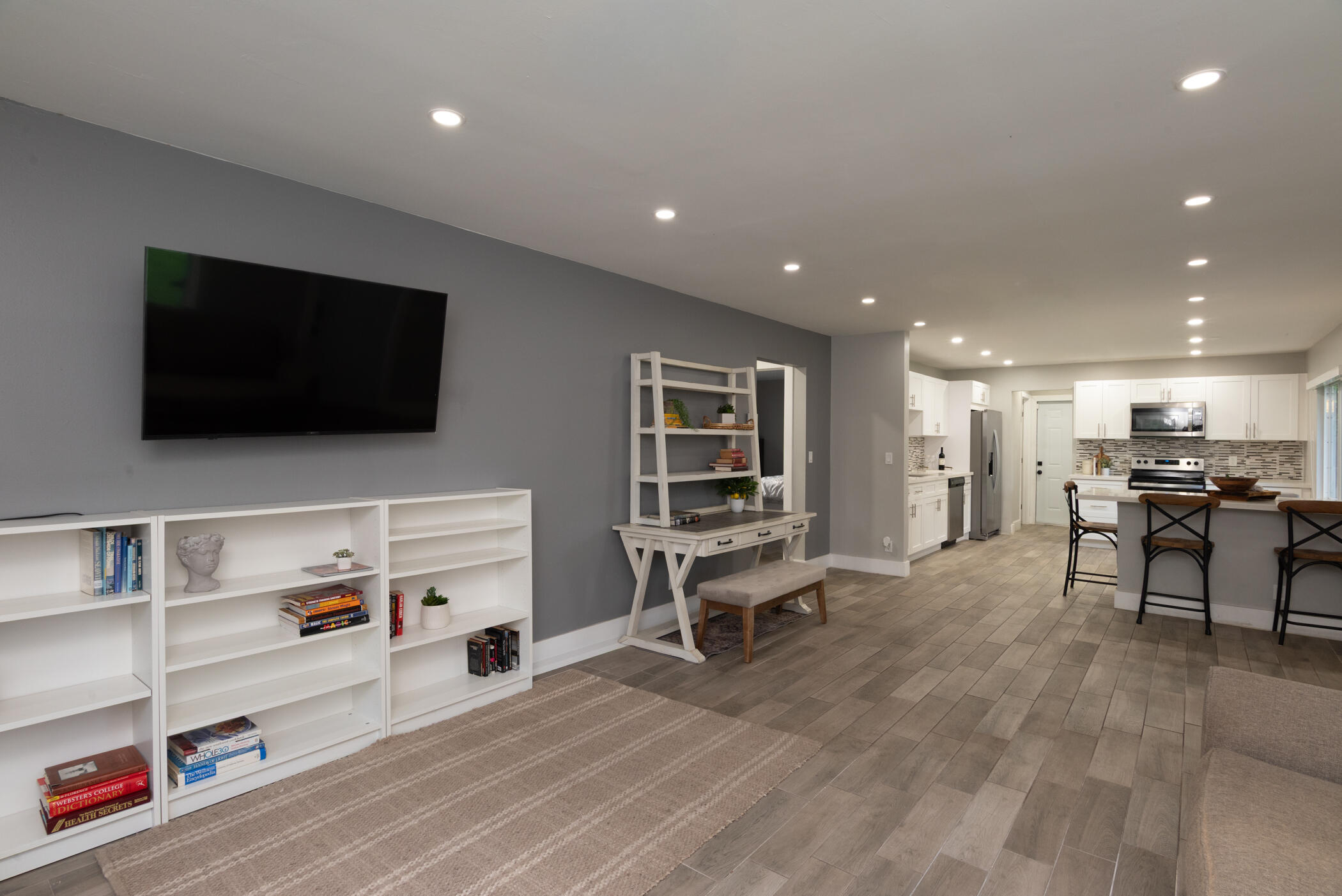 13487 Barwick Road, Unit B Delray Beach, FL 33445 - Photo 7 of 26 © Clark-13487 Barwick Road-068