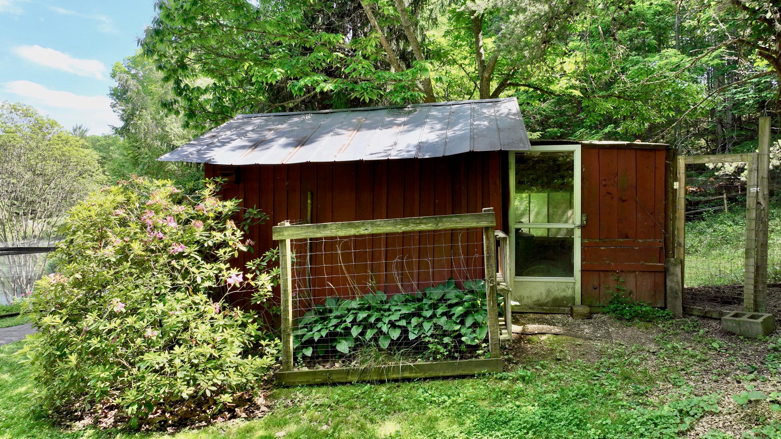 535 Graham House Road Alderson, WV 24910 - Photo 30 of 34 Gallery Image 30