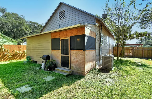 $170,000 | 504 Green Street, Baytown, TX 77520