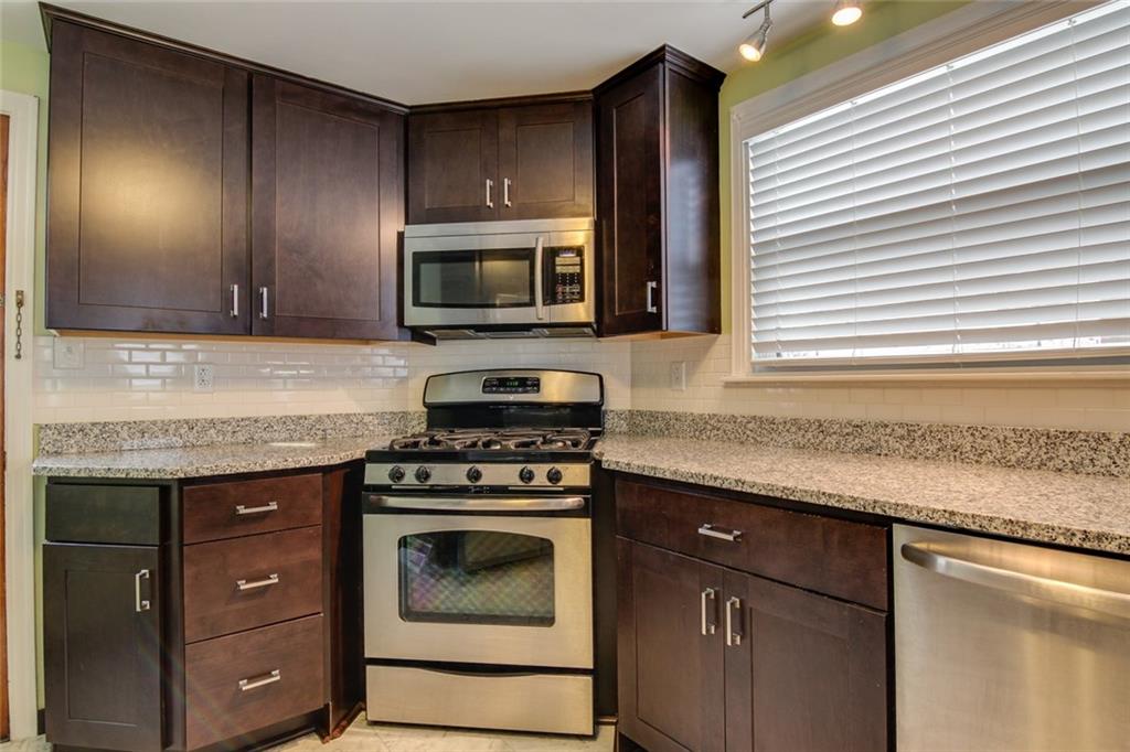 672 Center Road Pittsburgh, PA 15239 - Photo 15 of 25 Gallery Image 15