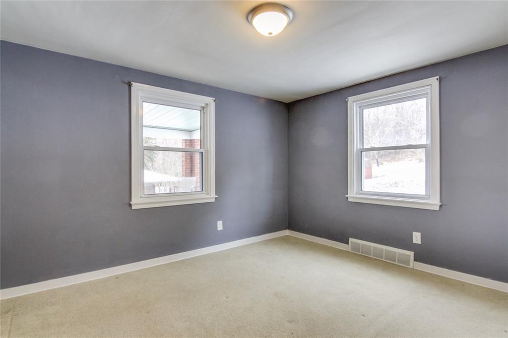 672 Center Road Pittsburgh, PA 15239 - Photo 17 of 25 Main level Master Bedroom
