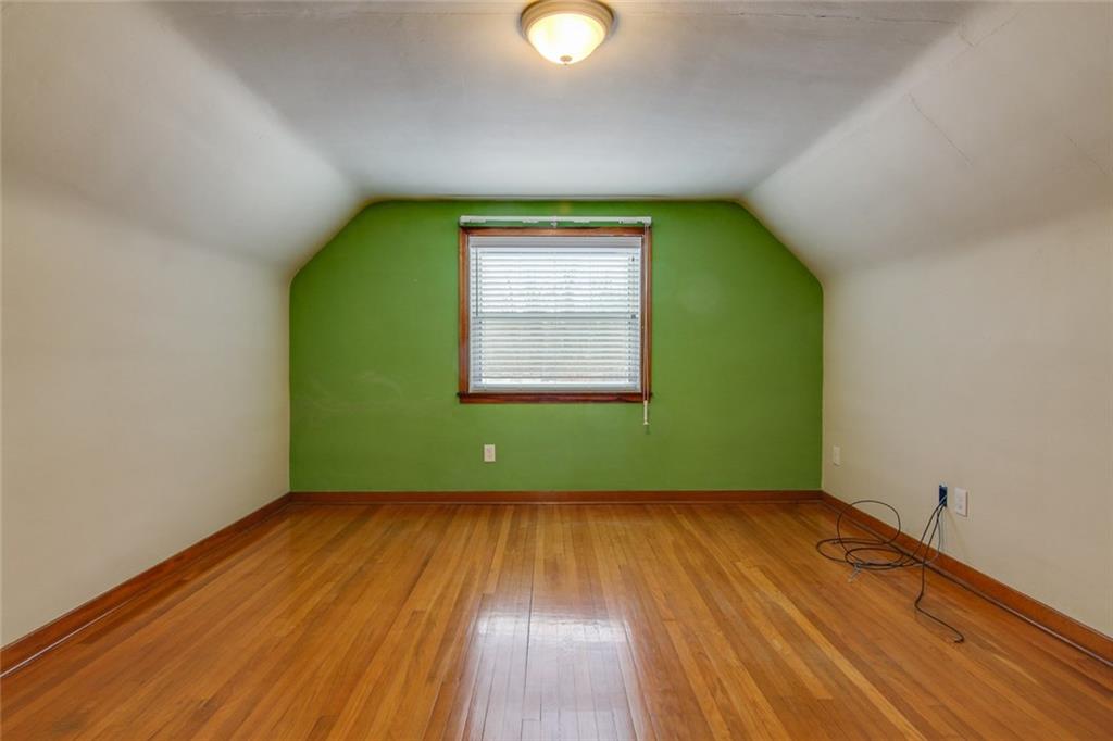 672 Center Road Pittsburgh, PA 15239 - Photo 21 of 25 3rd bedroom