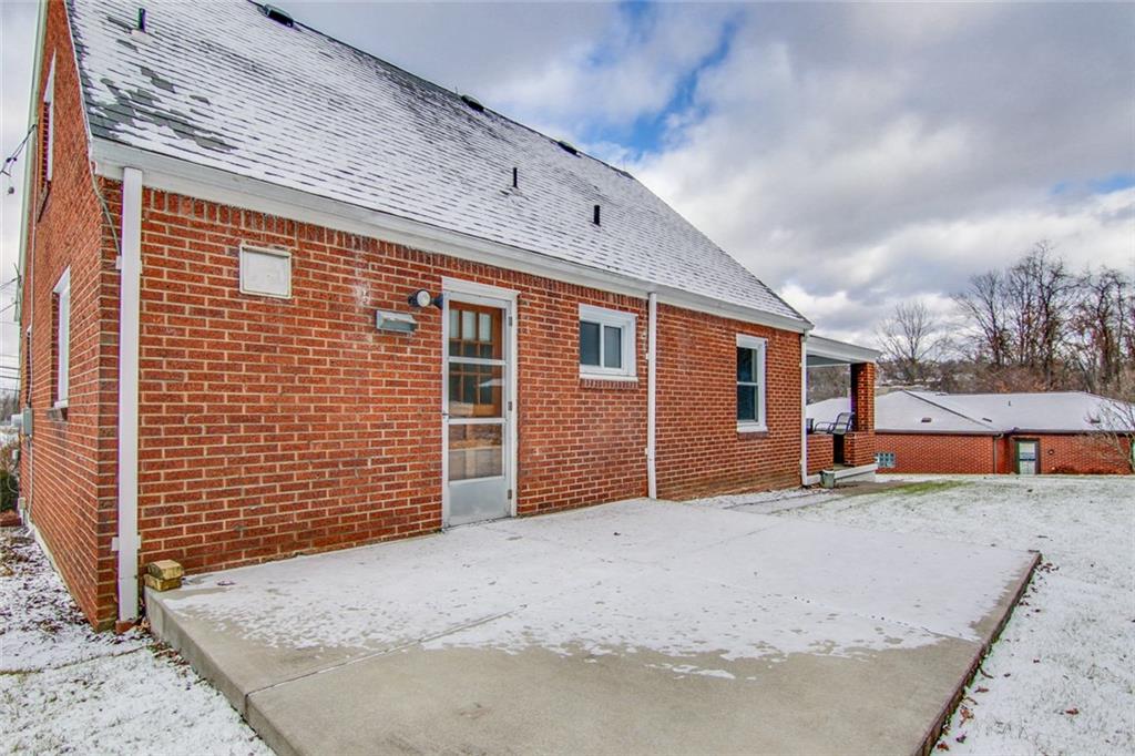 672 Center Road Pittsburgh, PA 15239 - Photo 25 of 25 Patio