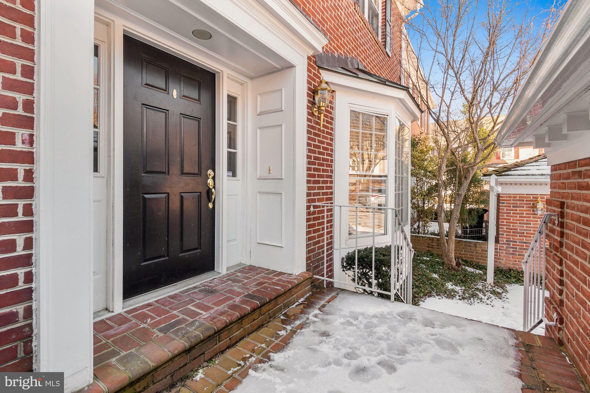 8303 Rising Ridge Way Bethesda, MD 20817 - Photo 4 of 31