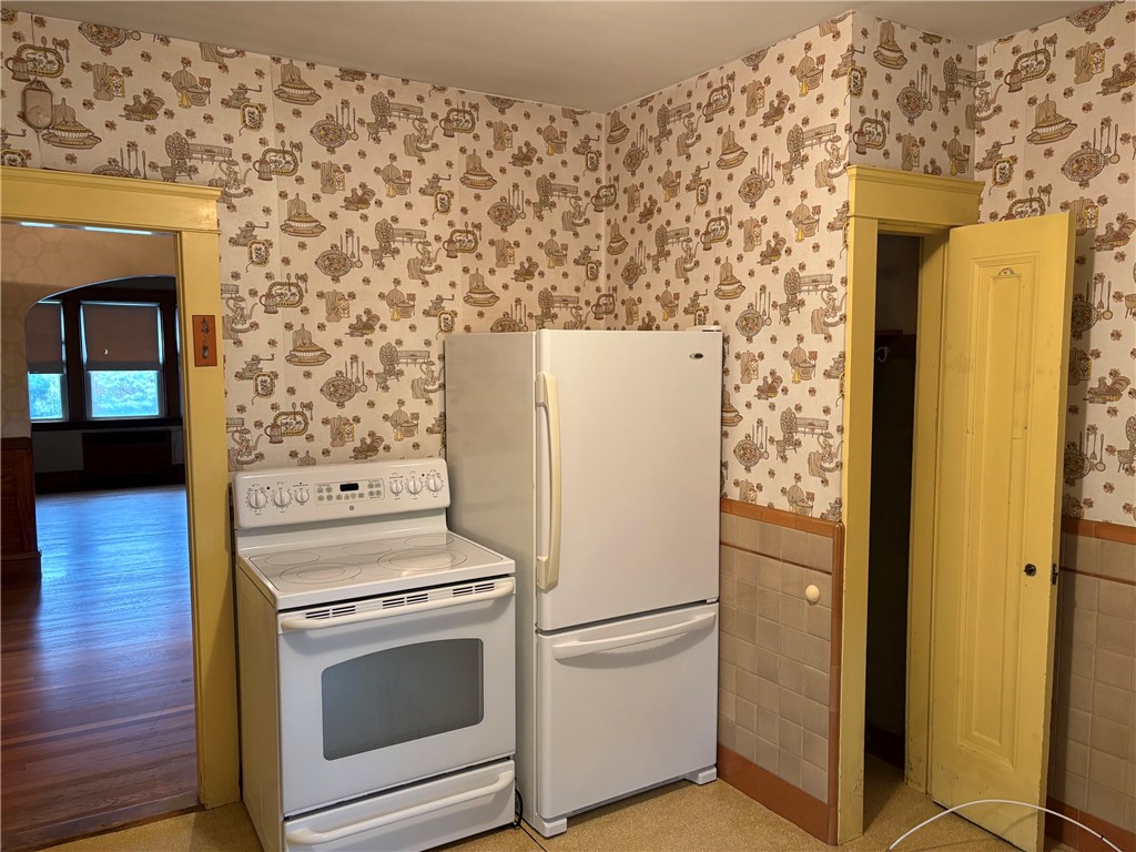 55 Stevens Road Cranston, RI 02910 - Photo 16 of 25