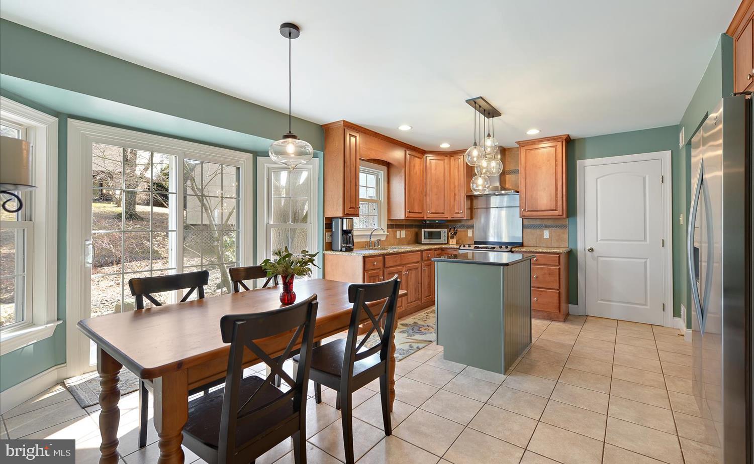 9 Courtleigh Place Reading, PA 19606 - Photo 13 of 35 Kitchen and Breakfast Area