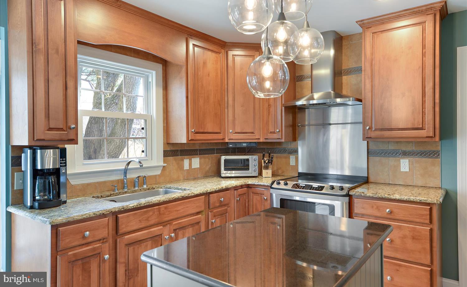 9 Courtleigh Place Reading, PA 19606 - Photo 16 of 35 Kitchen