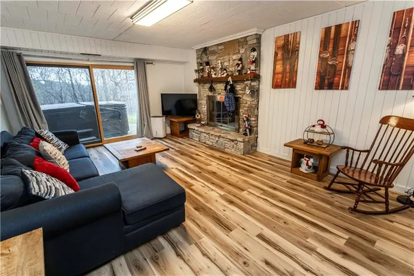 $299,000 | 9-a1 Mountain Villas Drive, Champion, PA 15622