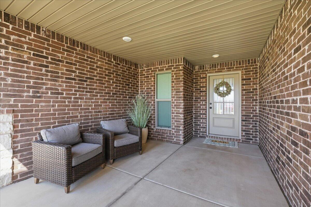 10517 Atlanta Avenue Lubbock, TX 79424 - Photo 3 of 41 42-10507_Atlanta_Avenue_042