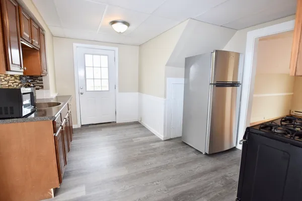 $1,700 | 198 Reed Street, Unit 1983, Rockland, MA 02370