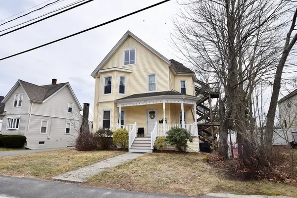 $1,700 | 198 Reed Street, Unit 1983, Rockland, MA 02370
