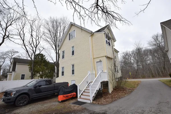 $1,700 | 198 Reed Street, Unit 1983, Rockland, MA 02370