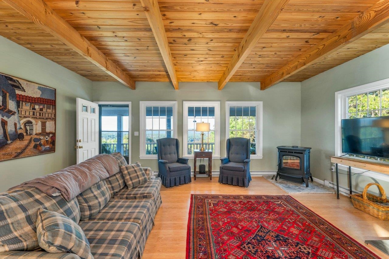 142 Snow Road Effingham, NH 03882 - Photo 11 of 50