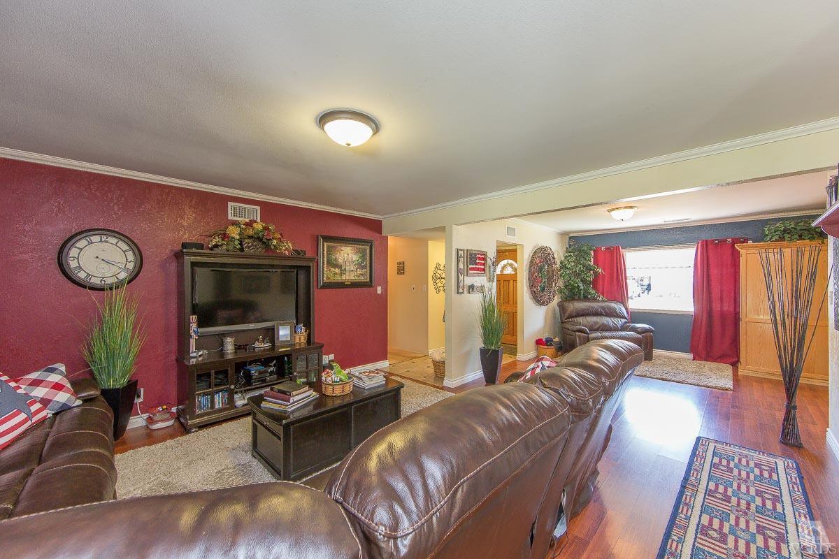 4752 Del Rio Drive Simi Valley, CA 93063 - Photo 9 of 29 Additional Photo