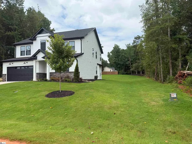 $425,000 | 24 Griss Drive, Piedmont, SC 29673