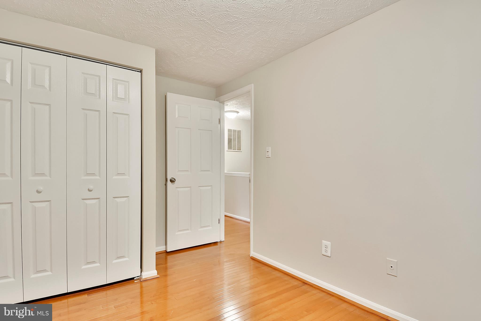 1539 Autumn Ridge Circle Reston, VA 20194 - Photo 16 of 24 2nd Bedroom